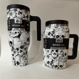 Hydrapeak skull tumblers